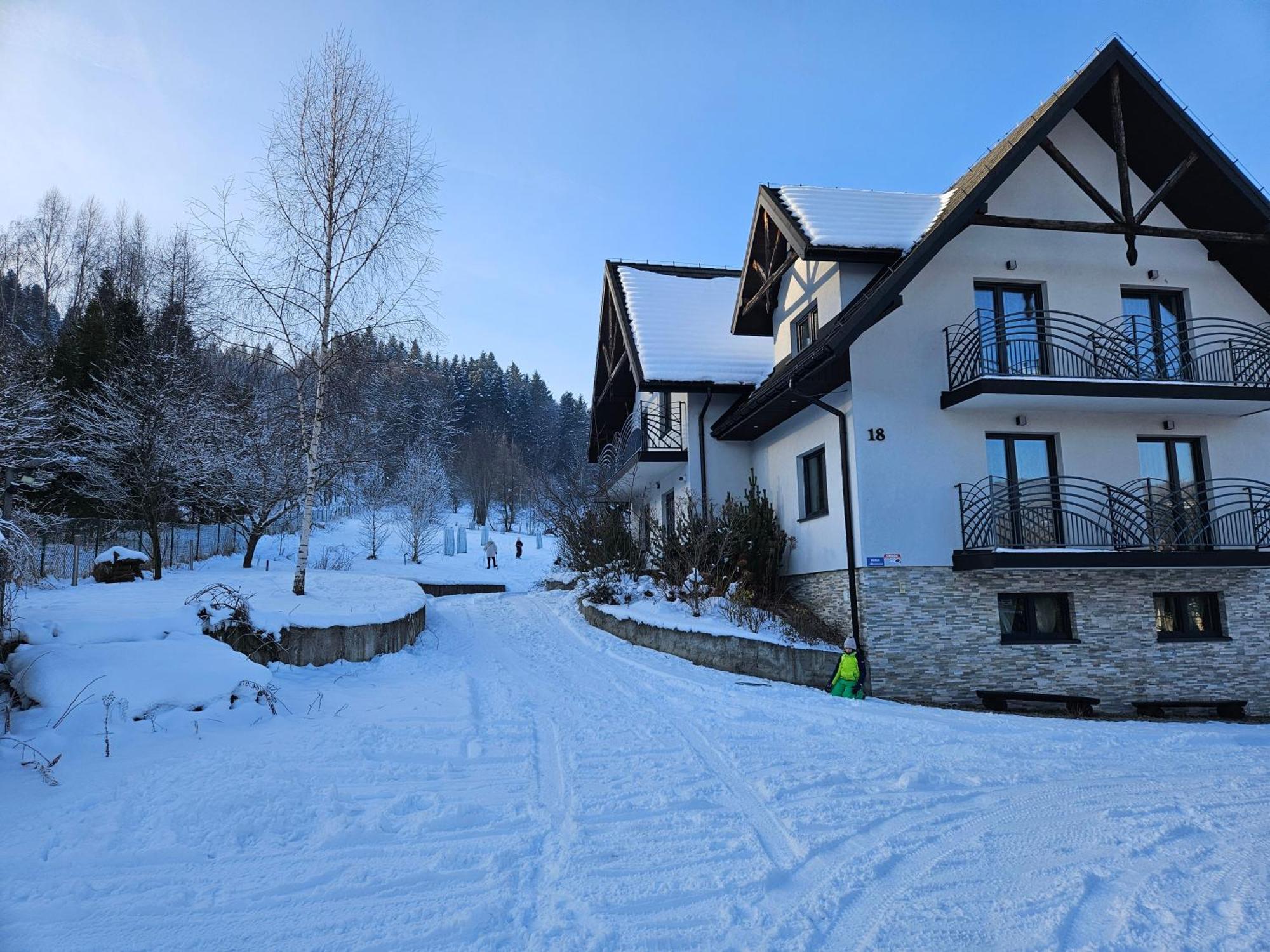 Otulina Park Bed & Breakfast ชซาฟนีซา ภายนอก รูปภาพ
