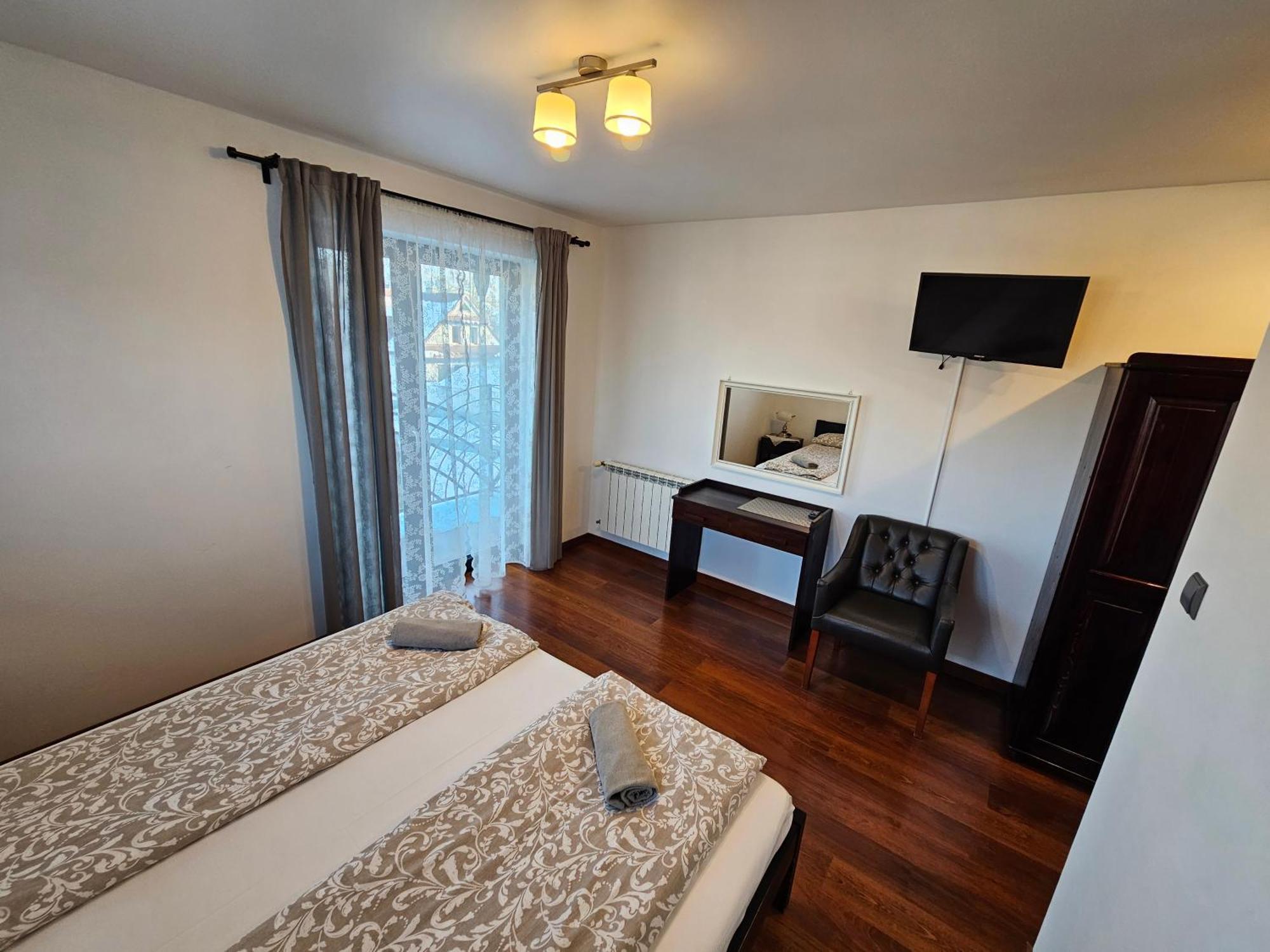 Otulina Park Bed & Breakfast ชซาฟนีซา ภายนอก รูปภาพ