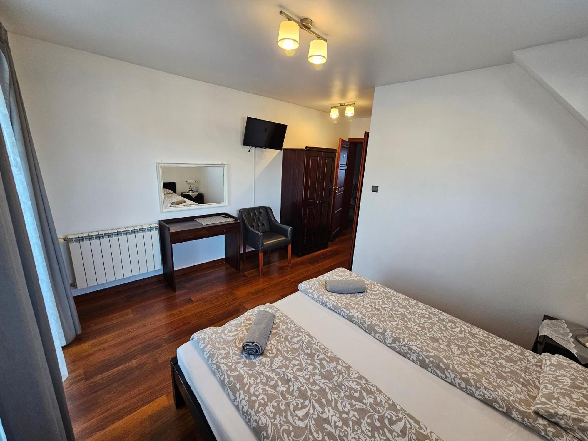 Otulina Park Bed & Breakfast ชซาฟนีซา ภายนอก รูปภาพ