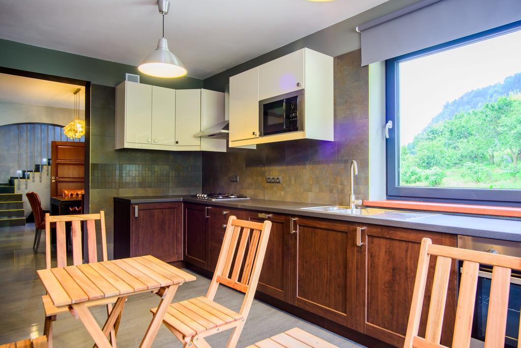 Otulina Park Bed & Breakfast ชซาฟนีซา ภายนอก รูปภาพ